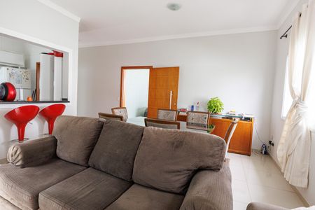 Casa para alugar com 300m², 4 quartos e 4 vagas