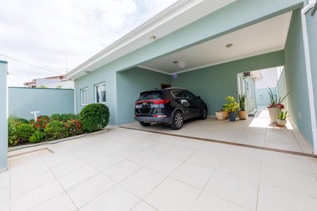 Casa para alugar com 300m², 4 quartos e 4 vagas