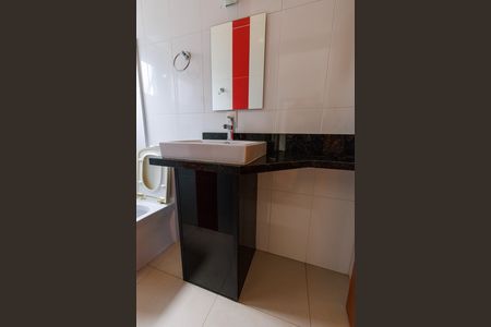 Casa para alugar com 300m², 4 quartos e 4 vagas
