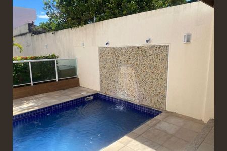 Casa à venda com 106m², 4 quartos e 1 vaga