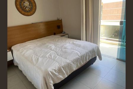 Casa à venda com 106m², 4 quartos e 1 vaga