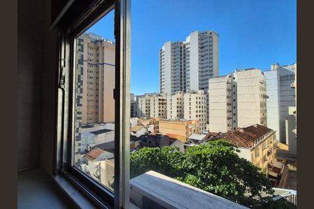 Apartamento à venda com 75m², 2 quartos e sem vaga