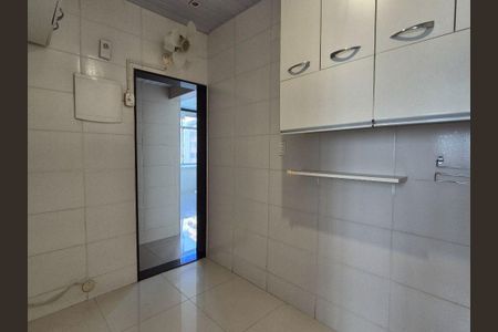 Apartamento à venda com 75m², 2 quartos e sem vaga