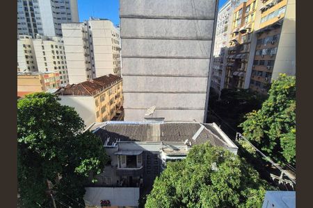 Apartamento à venda com 75m², 2 quartos e sem vaga