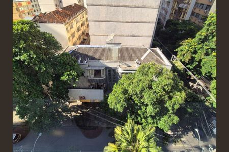 Apartamento à venda com 75m², 2 quartos e sem vaga