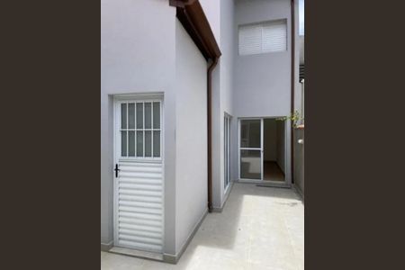 Casa à venda com 120m², 2 quartos e 1 vaga
