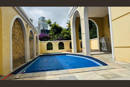 Apartamento à venda com 116m², 2 quartos e 3 vagas