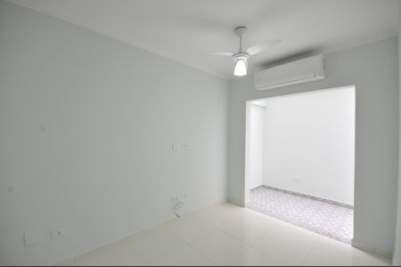 Sala de apartamento para alugar com 2 quartos, 70m² em Vila Nivi, São Paulo