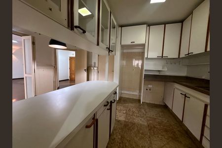 Apartamento à venda com 164m², 3 quartos e 2 vagasCozinha