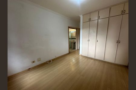 Apartamento à venda com 164m², 3 quartos e 2 vagasSuíte 2