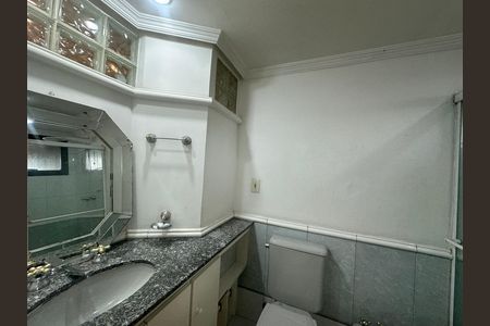 Apartamento à venda com 164m², 3 quartos e 2 vagasBanheiro da Suíte 1