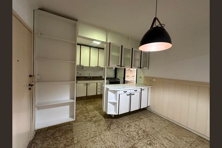 Apartamento à venda com 164m², 3 quartos e 2 vagasCozinha