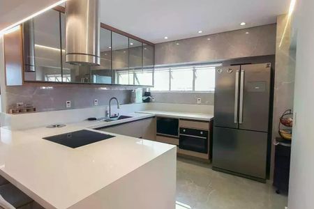 Apartamento à venda com 140m², 3 quartos e 2 vagas