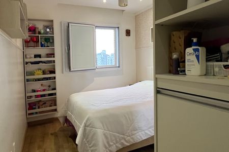 Apartamento para alugar com 109m², 3 quartos e 2 vagasQuarto 2