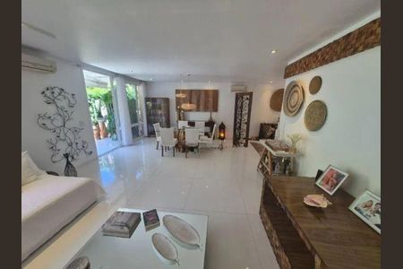 Casa à venda com 4 quartos, 312m² em Recreio dos Bandeirantes, Rio de Janeiro