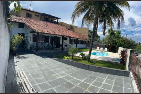 Casa à venda com 120m², 3 quartos e sem vaga