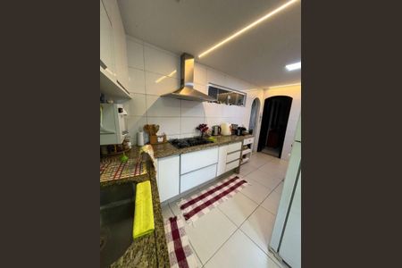Casa à venda com 120m², 3 quartos e sem vaga