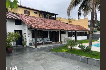 Casa à venda com 120m², 3 quartos e sem vaga