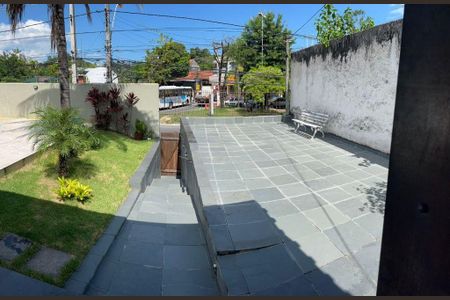 Casa à venda com 120m², 3 quartos e sem vaga