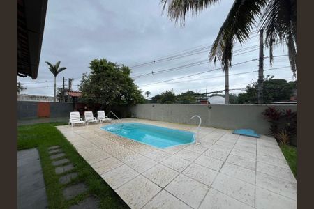 Casa à venda com 120m², 3 quartos e sem vaga