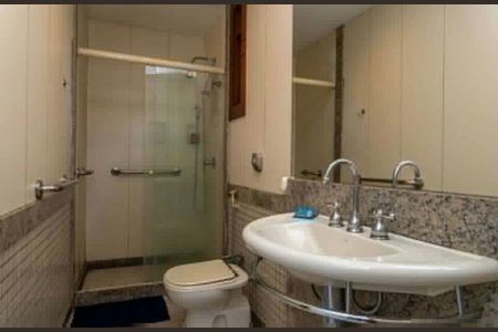 Casa à venda com 525m², 5 quartos e 4 vagas