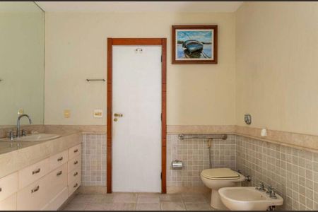 Casa à venda com 525m², 5 quartos e 4 vagas