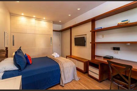Casa à venda com 525m², 5 quartos e 4 vagas