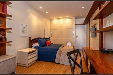 Casa à venda com 525m², 5 quartos e 4 vagas