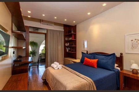 Casa à venda com 525m², 5 quartos e 4 vagas