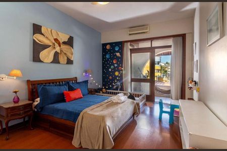 Casa à venda com 525m², 5 quartos e 4 vagas