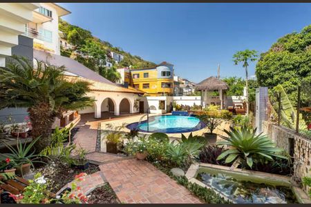 Casa à venda com 525m², 5 quartos e 4 vagas