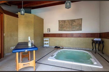 Casa à venda com 525m², 5 quartos e 4 vagas