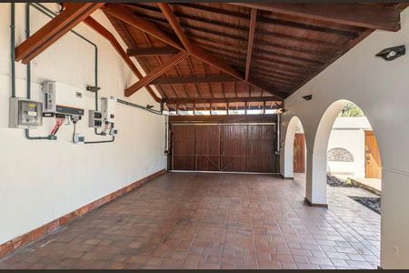 Casa à venda com 525m², 5 quartos e 4 vagas