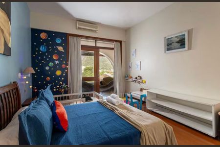 Casa à venda com 525m², 5 quartos e 4 vagas