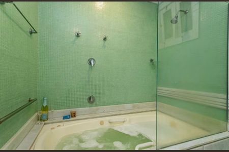 Casa à venda com 525m², 5 quartos e 4 vagas