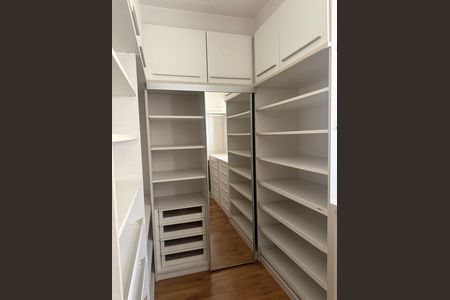 Casa para alugar com 375m², 3 quartos e 4 vagas