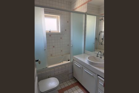 Casa para alugar com 375m², 3 quartos e 4 vagas