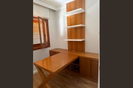 Casa para alugar com 375m², 3 quartos e 4 vagas