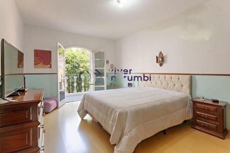 Casa à venda com 3 quartos, 333m² em Vila Inah, São Paulo