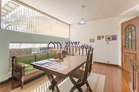 Casa à venda com 3 quartos, 333m² em Vila Inah, São Paulo