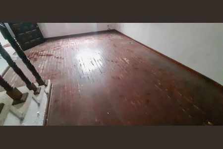 Casa para alugar com 127m², 5 quartos e 1 vagaSala