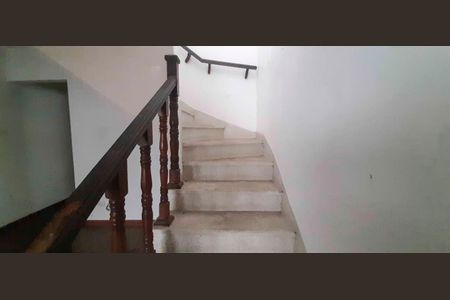 Acesso aos Quartos / Escadas de casa à venda com 5 quartos, 127m² em Vila Universitaria, São Paulo