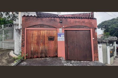 Casa para alugar com 127m², 5 quartos e 1 vagaFachada
