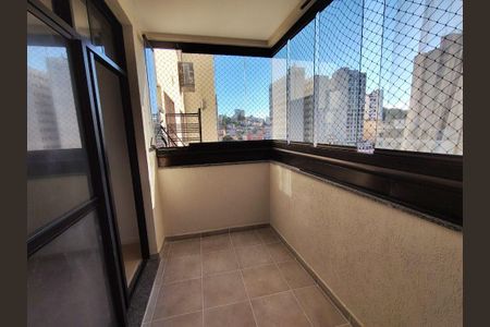 Apartamento à venda com 70m², 2 quartos e 1 vaga