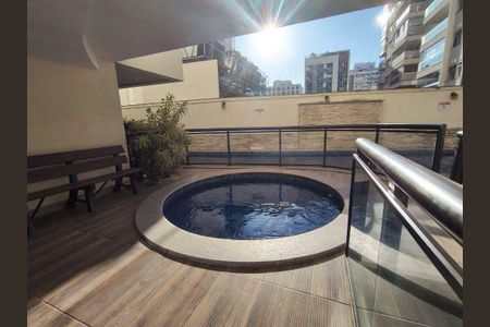 Apartamento à venda com 70m², 2 quartos e 1 vaga