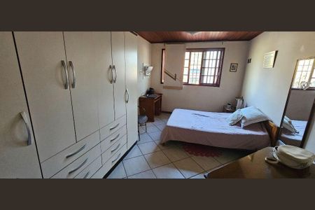 Casa à venda com 297m², 4 quartos e 2 vagas