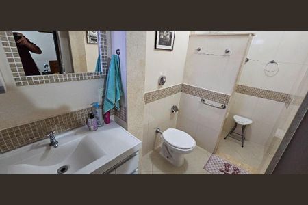 Casa à venda com 297m², 4 quartos e 2 vagas
