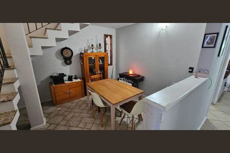 Casa à venda com 297m², 4 quartos e 2 vagas