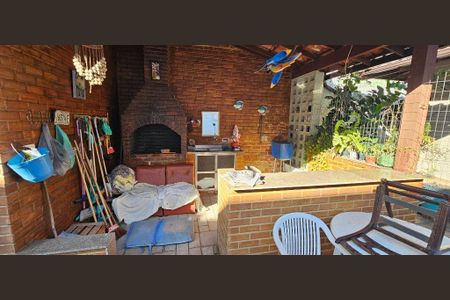 Casa à venda com 297m², 4 quartos e 2 vagas