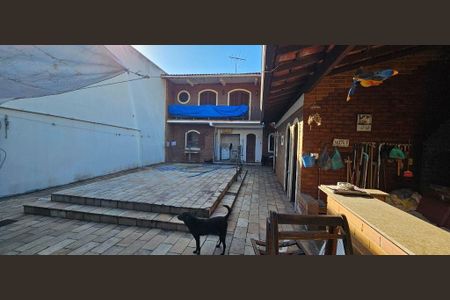 Casa à venda com 297m², 4 quartos e 2 vagas
